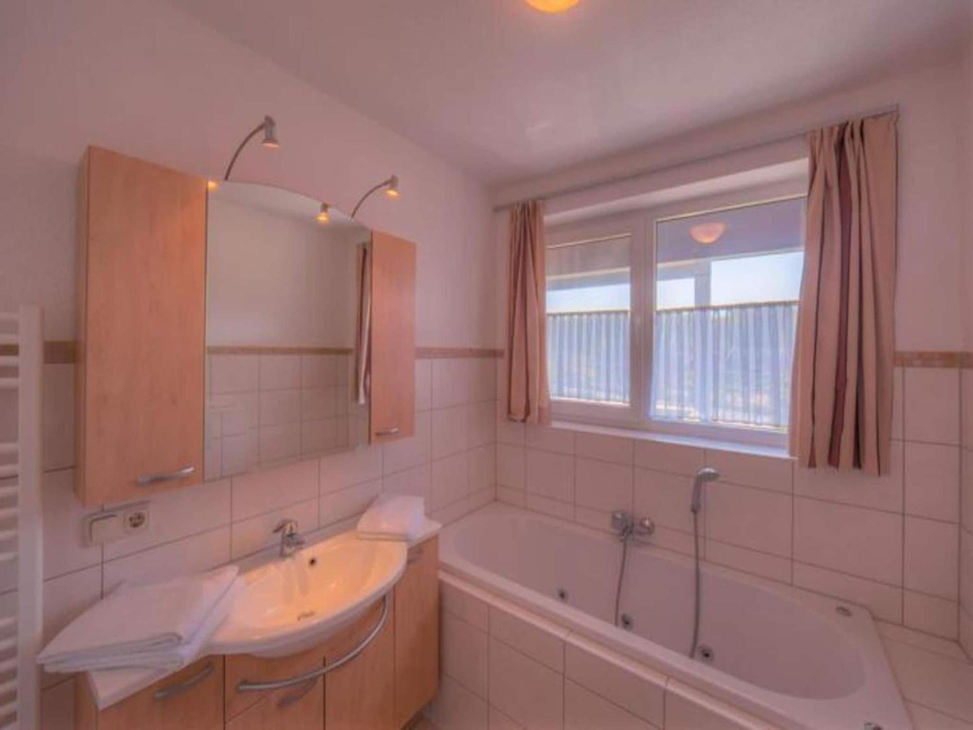 Apartment In Schroecken Near The Ski Area المظهر الخارجي الصورة